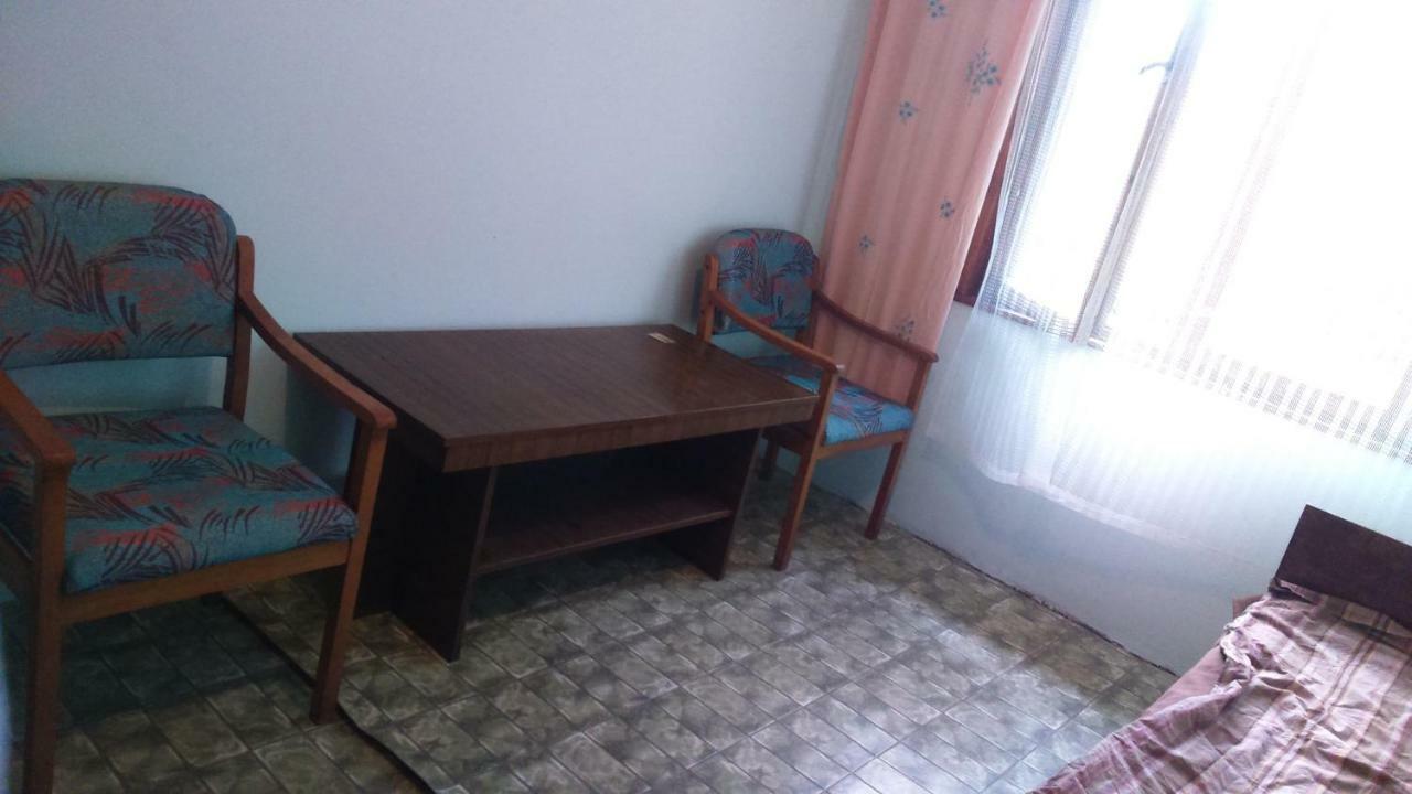 Вилна Зона Златни Пясъци, Спирка Ален Мак 瓦爾納 外观 照片